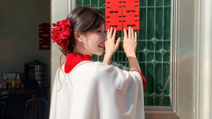 Nikah pun mau ikat sanggul samping, hasil fotonya kece banget!!