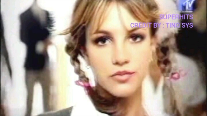Britney Spears - Baby One More Time (MTV Asia 1998)