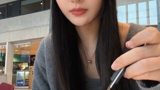 Unexpectedly delighted! I snagged two lunch boxes that weren't too disgusting.