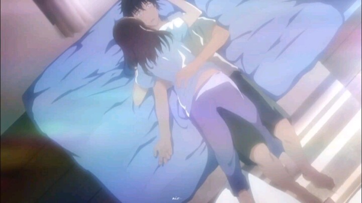 Lagi bersih-bersih bareng, malah jatuh☺️