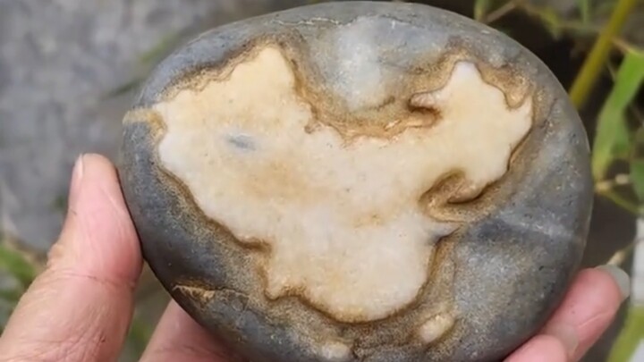 If I find a stone like this, can I fire the boss?