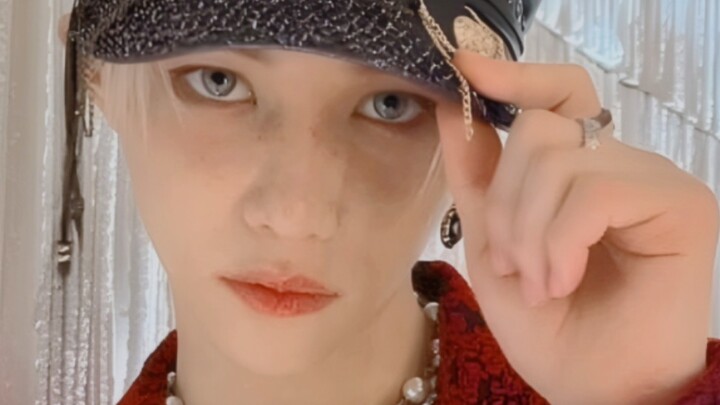 Khoảnh khắc nổi tiếng của tay chơi bass lừng danh Felix trên Bilibili