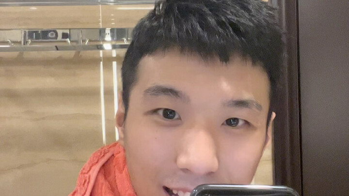 Có ai giống tôi không?