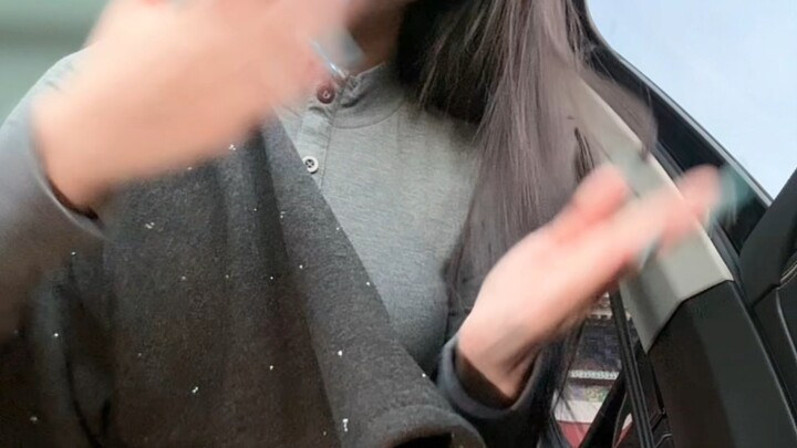 Kak Si update lagi! Buruan like!