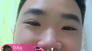 小孩哥炸飞汽车让车主顺利当上了网红，直播间二十多万人，这泼天的富贵接住了。#小孩哥