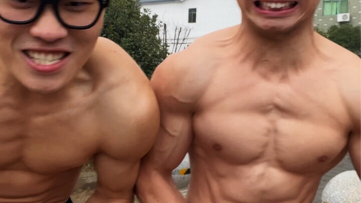 Hari ini tantangan disiplin berdua, sepupu saya juga keren banget! Makan siang sekaligus sarapan har