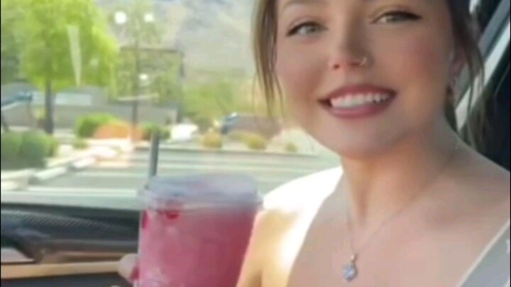 18++ Strawberry Ice