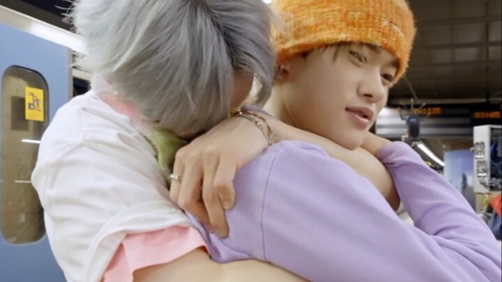 【โซฮี】ลีซูซี: ของเล่นสำหรับน้องหมาคุณภาพดีมากตัวหนึ่ง