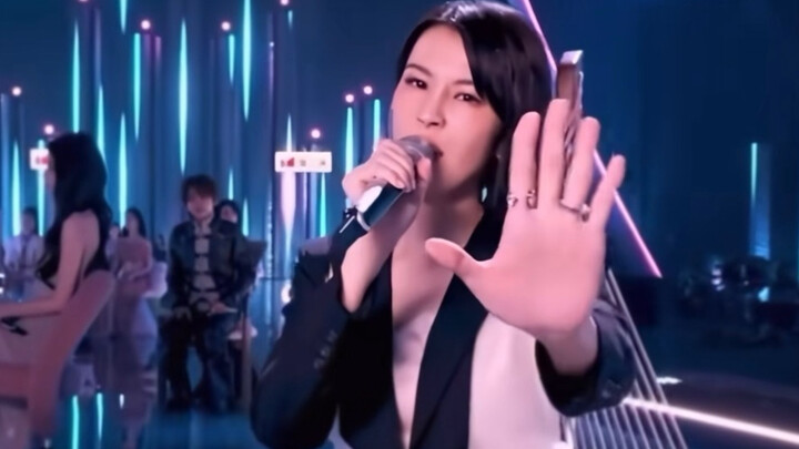 Zeng Peici akhirnya ikut diuntungkan dari lagu tema, kini tak lagi kehilangan popularitas!