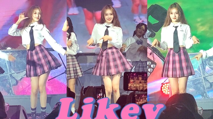 Kali ini senior atau junior..Likey-twice mina JK skirt flip dance