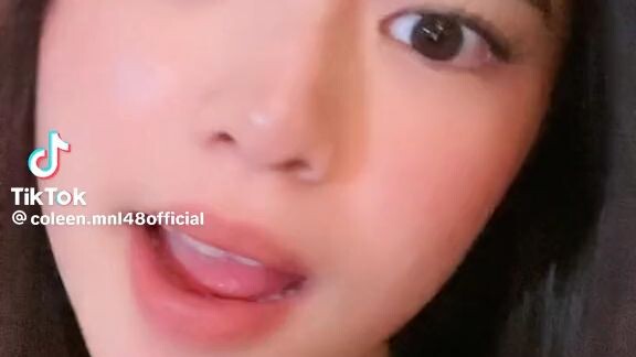 nandito lang Naman ako