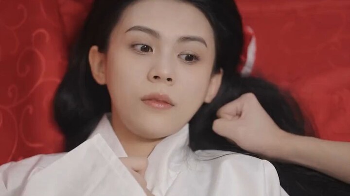 Kinh ngạc! Đôi tình nhân cuối cùng cũng nên duyên vợ chồng, đêm tân hôn lại nằm dưới chăn mà trò chu
