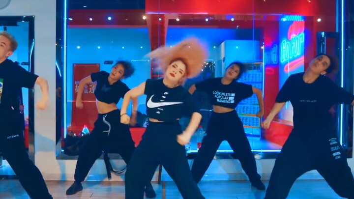 [CUBE Dance Studio]Bài vũ đạo "Mi Gente" của Vương Điền