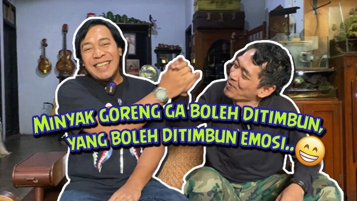 Minyak Goreng Ga Boleh Ditimbun, Yang Boleh Ditimbun Emosi..😁