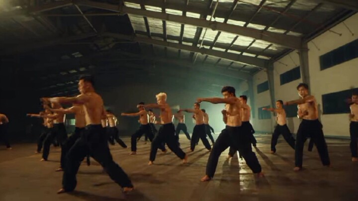 火歌MV || 越南的『我们哥哥的艺人们』。