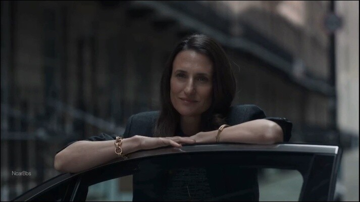 [Killing Eve] Villanelle Is Jealous Because Of Another Girl Liking Eve