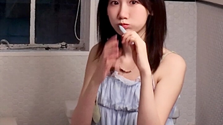 Snapping some more behind-the-scenes shots for the photoshoot, hehe!