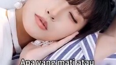 aku terbangun dari tidur berada di sisimu