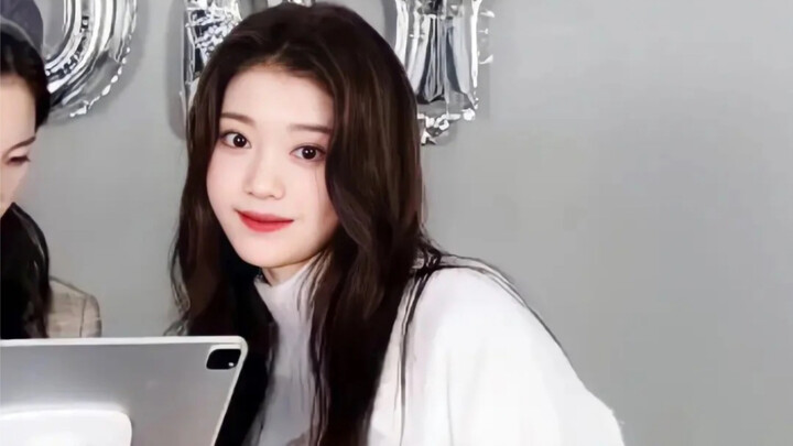 “kep1er/Shen Xiaoting” Xiao Ting kita juga punya kostum Sanrio!