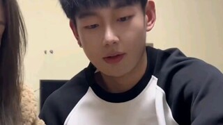 通讯录115：小奶狗想和我干坏事，姐姐突然来了...