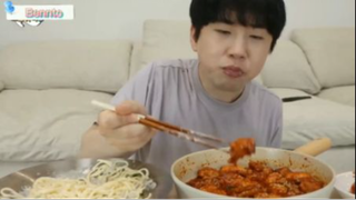 Gà khò lửa, bún sốt kem,... phần 4 #mukbang