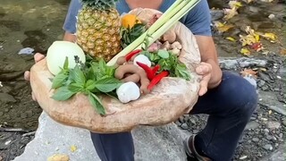 The uncle makes Thai cuisine outdoors—just looking at the ingredients and the preparation process, y