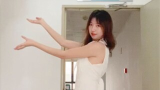 เมื่อผู้หญิงอายุ 40 ขึ้นไป จะต้องเต้นรำชุดกี่เพ้าดอกพีช