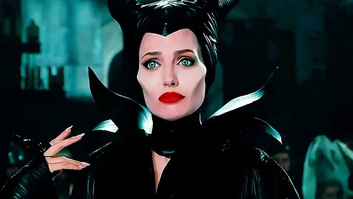 Who says only princes can give princesses true love’s kiss!?