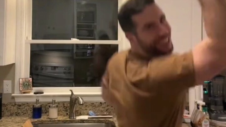 أمي أنا لست مثلي الجنس!!