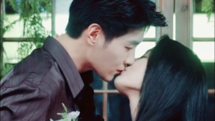 Transmigrated Empress Dowager: swapped modern real heiress, tear the scheming green tea!