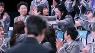 [Dayu Haitang] Ketika Xinxin berbicara, Xiaotang menatapnya di layar besar dan dia sangat manis