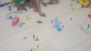 city game dice and small toys