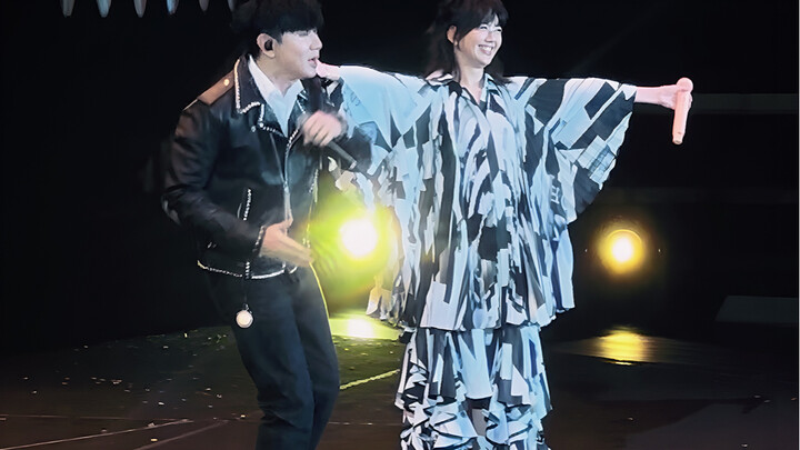 ซุนเยี่ยนจือ หลินจวิ้นเจี๋ย ร้องเพลงคู่ “ฉันคิดถึง”!!! ถ่ายสดระยะใกล้ 13042025 สิงคโปร์