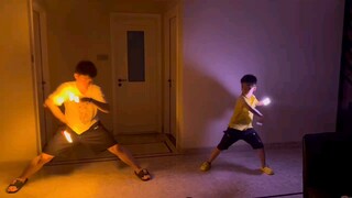 تلبيةً لطلب أمي، قمت بتعليمها ريذر لمدة ساعة.