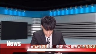 主持人已经很努力的崩住了