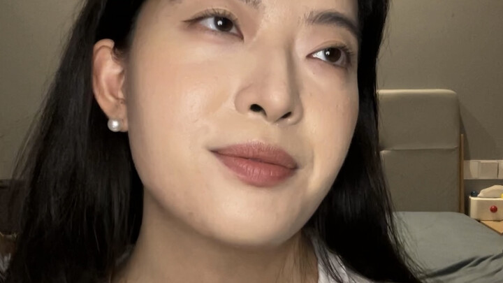 Renting in Shanghai: Being Poor Is the Original Sin