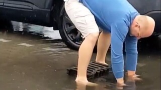 500 bucks for a single toilet unclogging? Germans save by using a metal basket