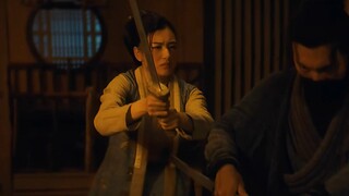 “美女：出刀不快别搞偷袭，不然肚子真会痛”