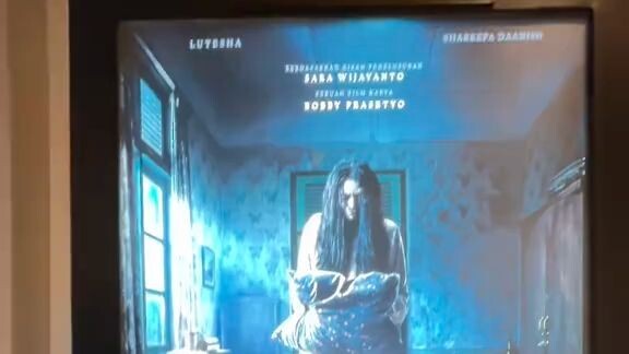 Gak nyangka filmnya bakalan seemosional ini, bagus banget horornya beda kisahnya tragis dan bikin ba