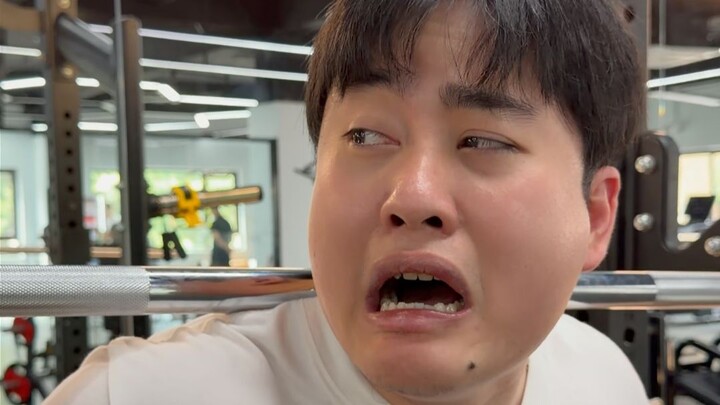 พีโอว์: เมื่อมีคนใช้เวลานานเกินไปในการช่วยคุณลดระดับชั้นวางลง