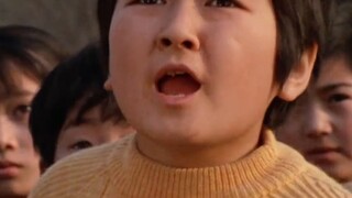 Đứa trẻ nổi loạn? Ai đã cho những đứa con dị sắc của Ultraman! [Trợ lý nói.]