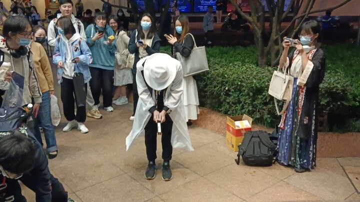 震惊！mixup线下竟有光一哥拜维阿灵堂