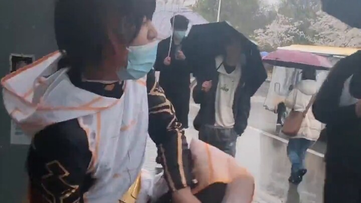 [Graduation Supplement] The COS of the ultimate social cow Zhongli fell ill in the rain