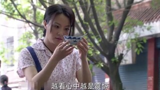 女子在地摊吃饭，买回的小碗，竟然是个古董