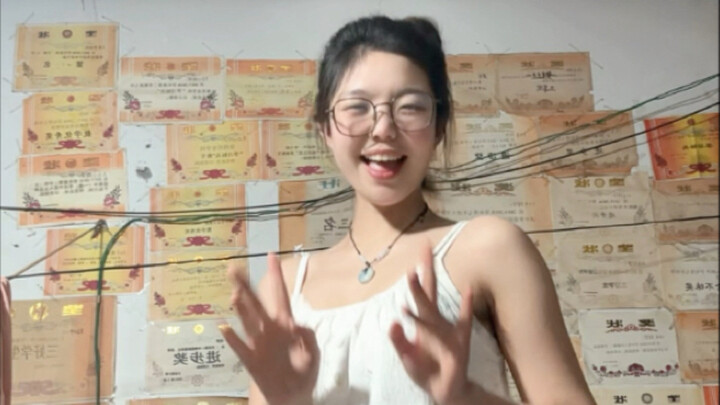 The hottest freshman I’ve ever seen—can you handle this level of contrast, bro?