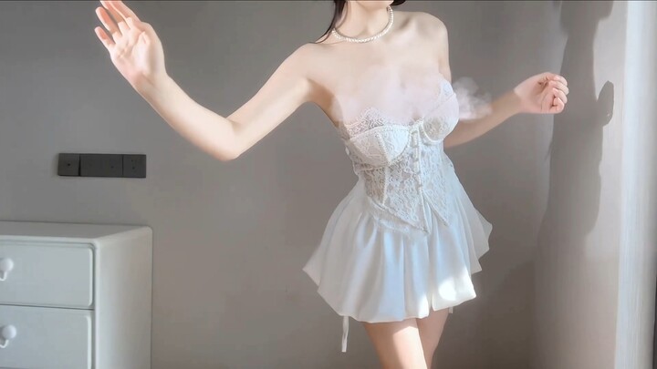 I once thought that love could heal all the regrets in this world. #OOTD Outfit# My Weekly OOTD# Sex