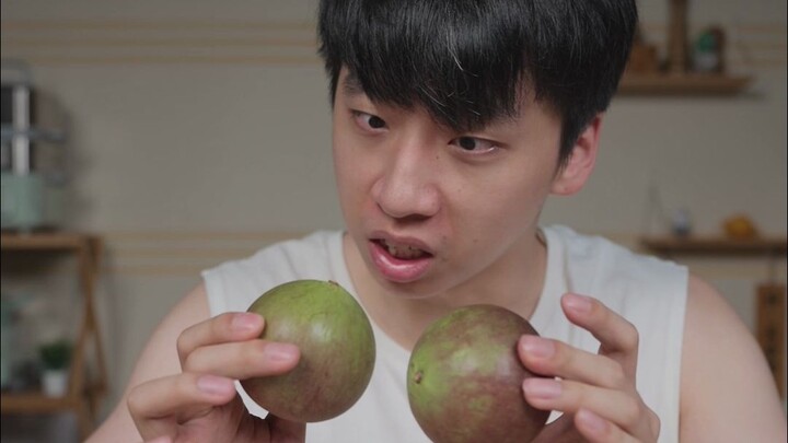 Pria Tampan | Edisi ke-8 “Produk Aneh”