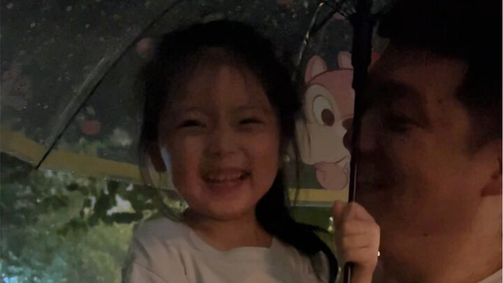 虽然我们做的是举手之劳，但在沝子心里，她的爸爸真的好厉害！