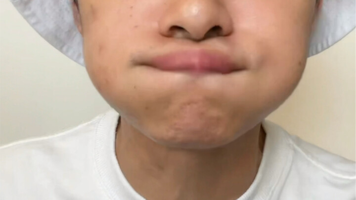 Tiga suara beatbox dengan gerakan mulut paling jelek