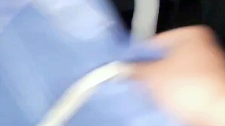 Hahaha, có lẽ đây chính là “một chạm tắt tiếng” đây.